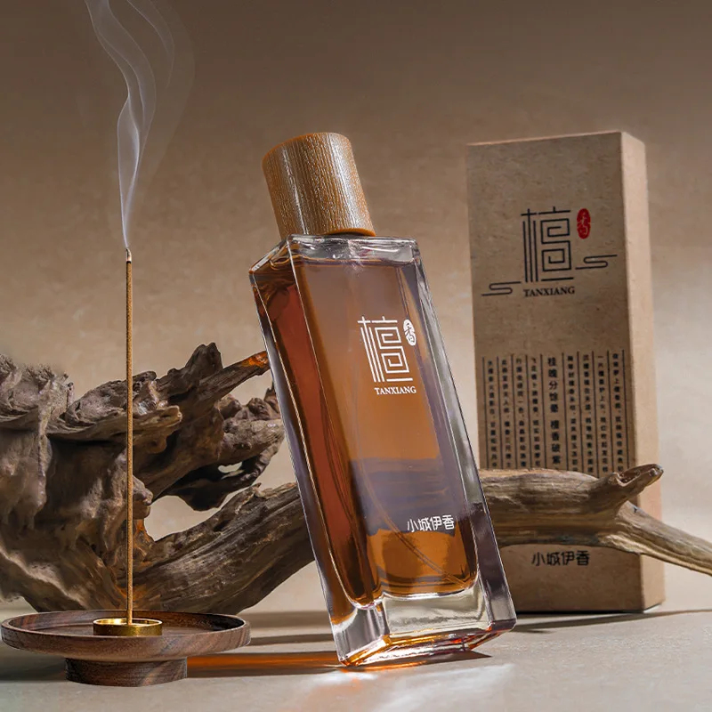 50ml Sandalwood Eau de Toilett - Perfume And Fragrance recension och pris